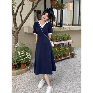 Đầm xanh đen cổ V phối trắng