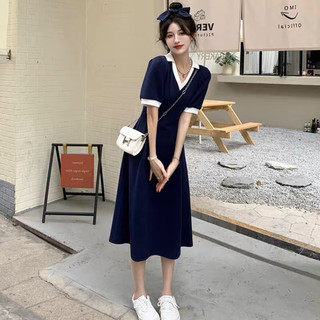 Đầm xanh đen cổ V phối trắng