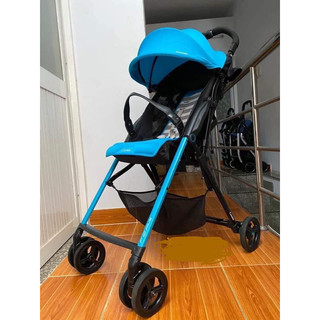 Xe đẩy Combi F2 Plus