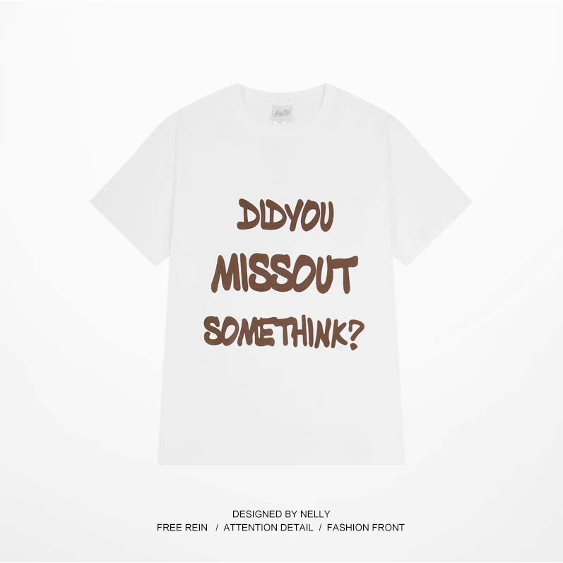 Áo thun Nelly ngắn tay in hình "MISS OUT" áo phông