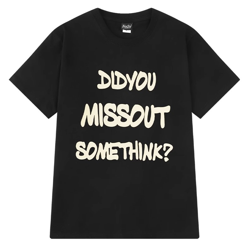 Áo thun Nelly ngắn tay in hình "MISS OUT" áo phông