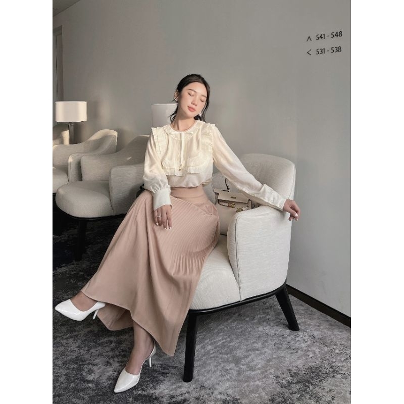 Sét áo tay dài chân váy dập li dài-Hàng thiết kế Khánh An, vải form đẹp