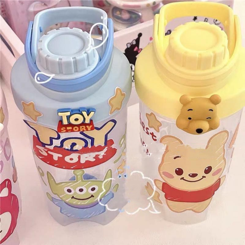 bình nước, Bình Nước Bằng Nhựa trong vi sinh Winnie the Pooh 500ml In Họa Tiết Hoạt Hình Gấu Dâu Dễ Thương Kèm Sticker