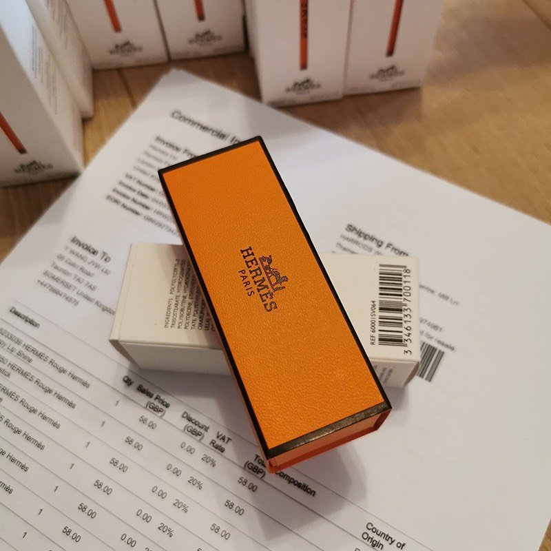 Son dưỡng Hermes 𝐇𝐞𝐫𝐦𝐞𝐬𝐢𝐬𝐭𝐢𝐛𝐥𝐞 𝐈𝐧𝐟𝐮𝐬𝐞𝐝 𝐋𝐢𝐩 𝐂𝐚𝐫𝐞 𝐎𝐢𝐥 - Son Kem Hermes 1,2,3,4,5