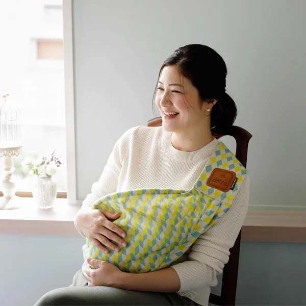 Địu Dr.Betta họa tiết - Vàng