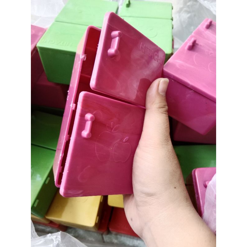 1 cái tủ lạnh - Đồ chơi nấu ăn cân kí dành cho bé iu