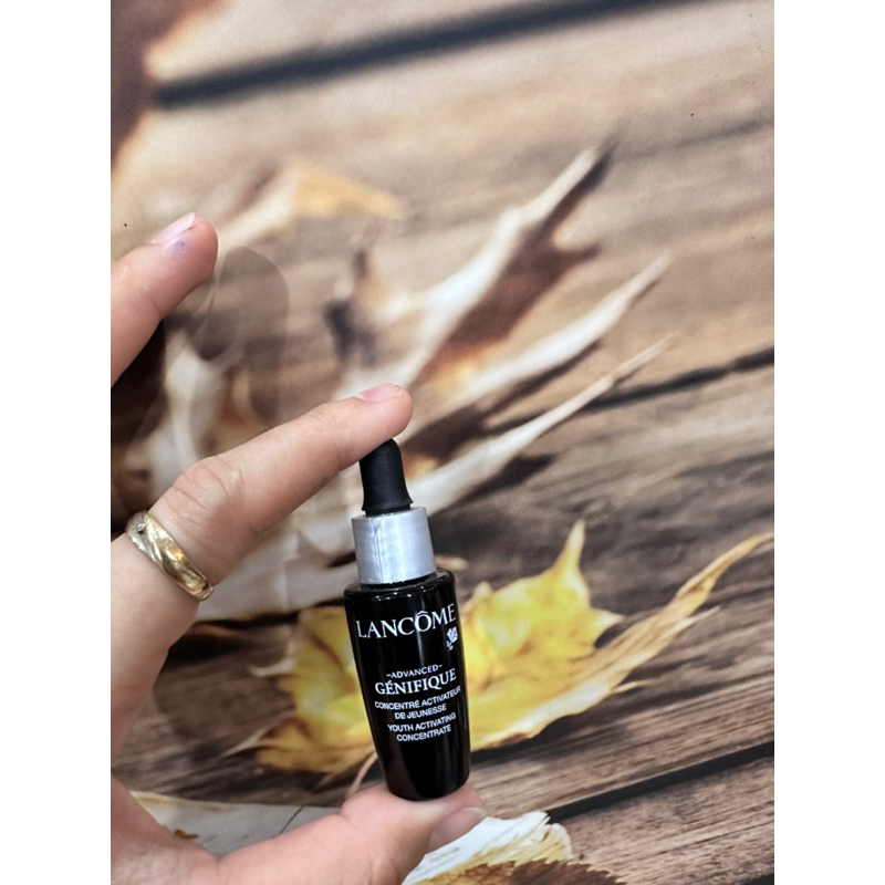 Set dưỡng da minisize nhà Lancome.