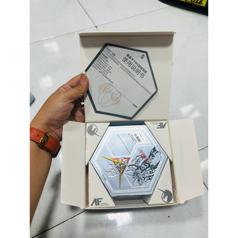 Tai nghe Bluetooth Japan Mecha Style Gundam Unicorn  Earphones RX-0 TWS Smart Noise Wireless Sport Gaming