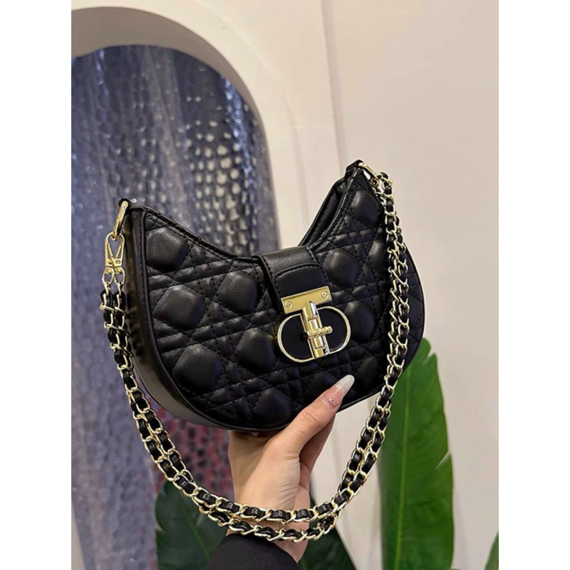 Túi kẹp nách dáng bầu, túi xách nữ đeo vai khoá kính chữ D