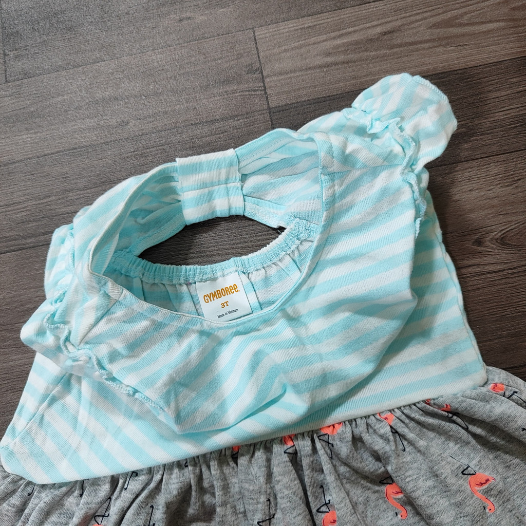 Váy xuất dư kẻ họa tiết tay cánh tiên bé gái