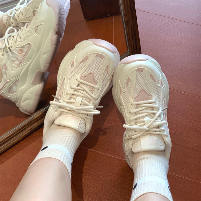 Giày Sneaker Đế Cao Chính Hãng!