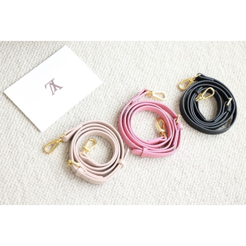 Túi xách nữ LV CAPU đẹp xuất sắc dây xích logo &amp; dây da chỉnh nấc 3 màu hot hit 2box cực xịn