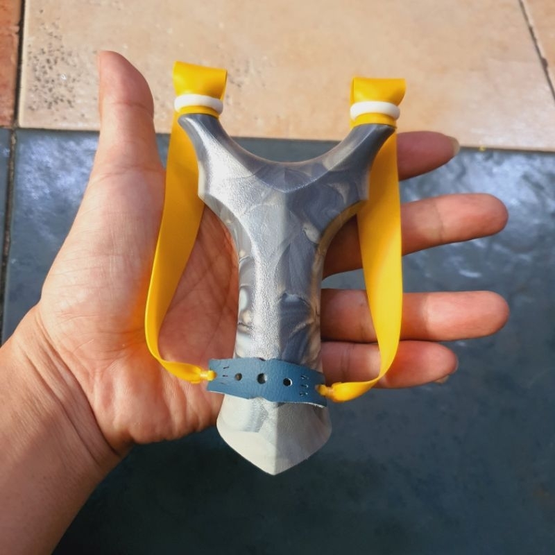 Ná nhựa vân + tặng 1 dây + tặng 2 vòng cao su gắn chạc