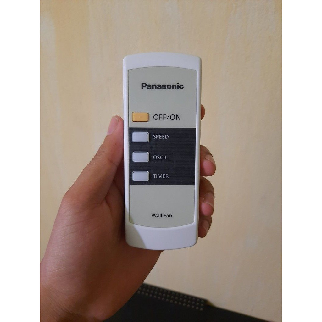Remote điều khiển quạt treo tường pana sonic có nút vàng tặng kèm pin 2023 dòng F409