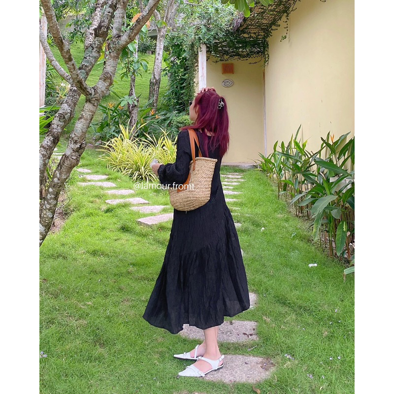 𝐃𝐞𝐥𝐰𝐲𝐧 𝐃𝐫𝐞𝐬𝐬 - Đầm đũi tằm vân tay dài