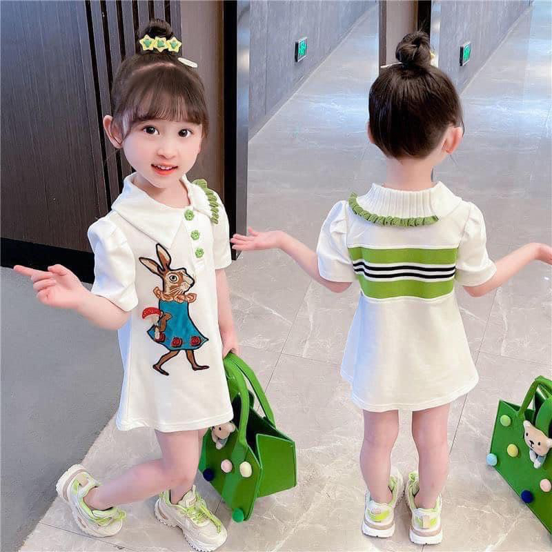 Đầm trụ đáng yêu