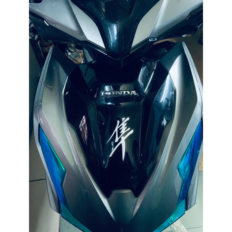 Tem cong honda chữ nổi gắn mặt nạ xe Lead, AirBlade, Sh, Vario
