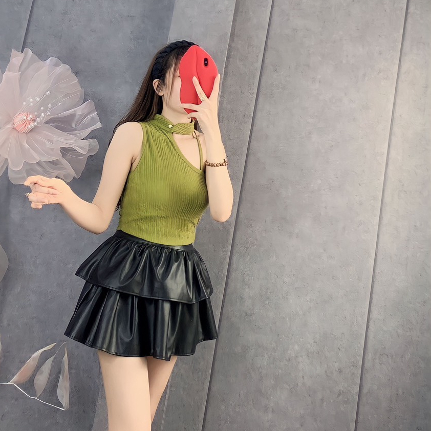 Áo yếm khoét 1 bên vai 1 dây hạt ngọc kiểu dáng croptop cực xinh , chất thun xốp mềm mát