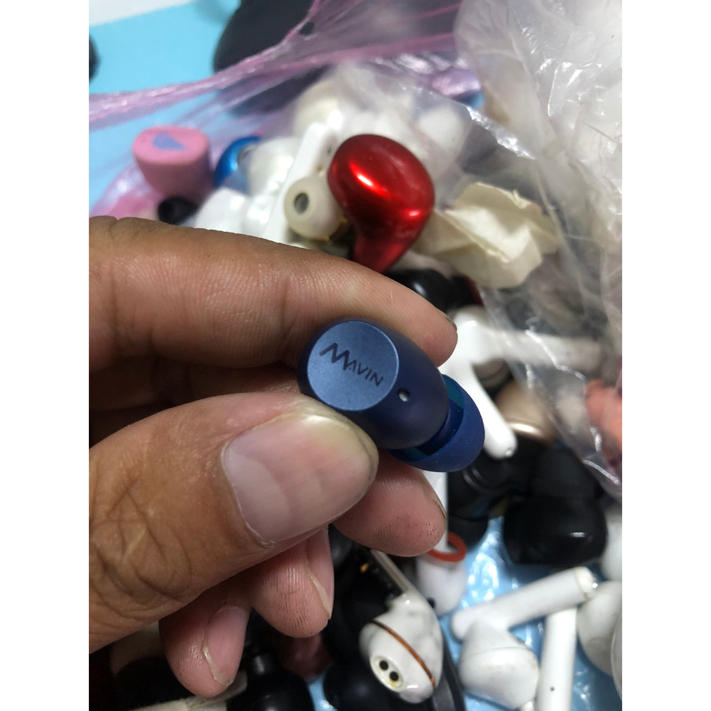 Tai nghe bluetooth lẻ cho anh em nghiên cứu sinh