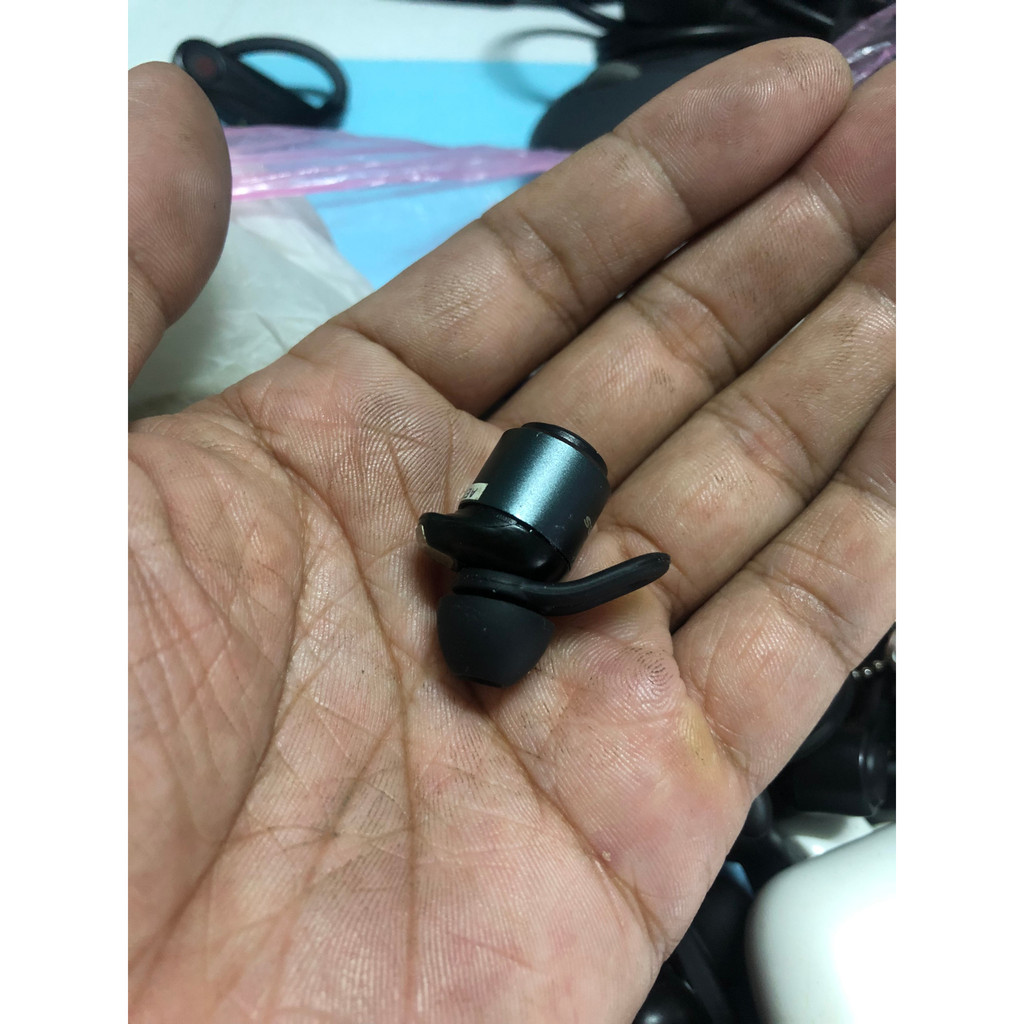 Tai nghe bluetooth lẻ cho anh em nghiên cứu sinh