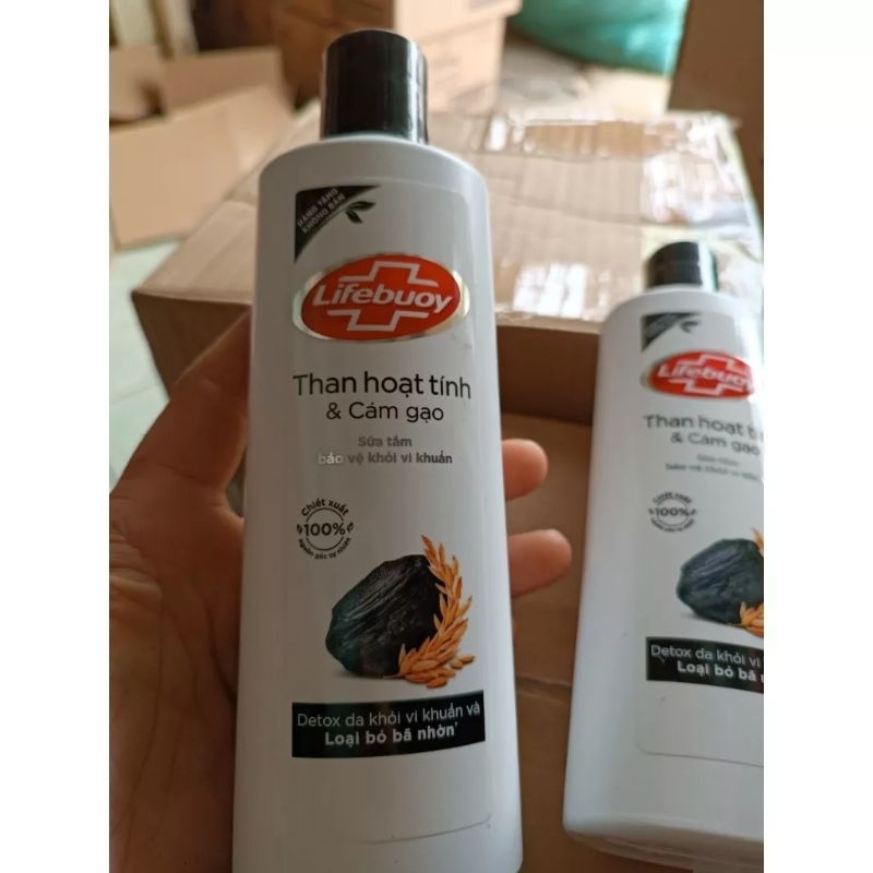 Sữa tắm than hoạt tính và cám gạo Lifebouy 200ml