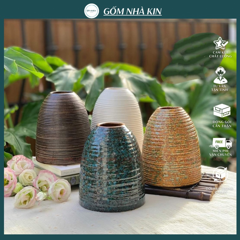 Lọ hoa men mộc mini dáng chuông gốm sứ Bát Tràng trang trí decor phòng làm việc.