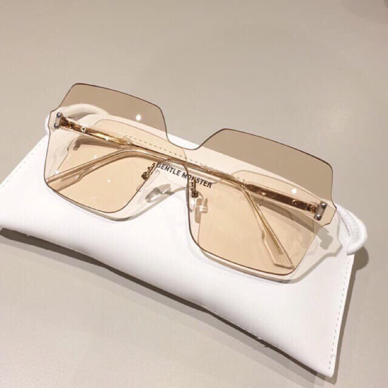 Kính Hiệu Vuông Tràn Viền Hot Dio R Nâu Tây