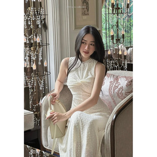 Đầm xoè ren xoắn ngực