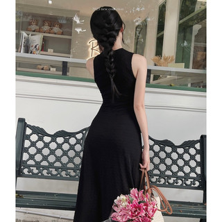 Đầm xoè ren xoắn ngực