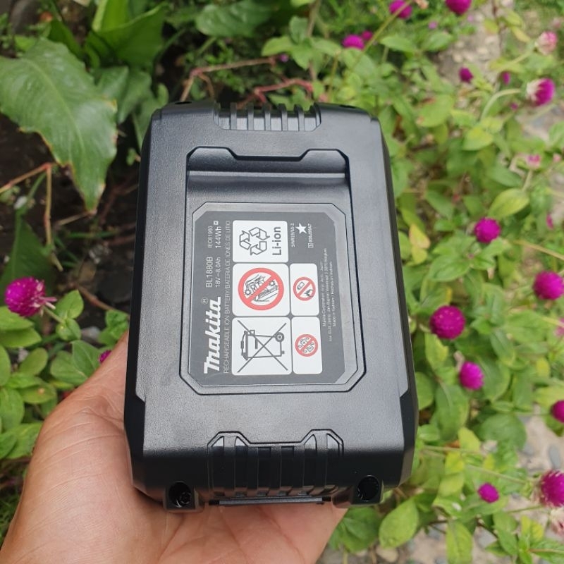 Pin Đóng Makiya   18-21 vol - Nhận Sạc Adapter