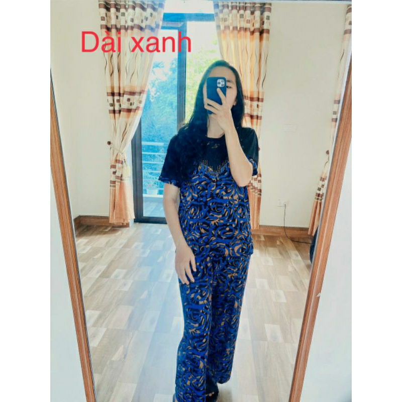 Bộ trung niên đính đá