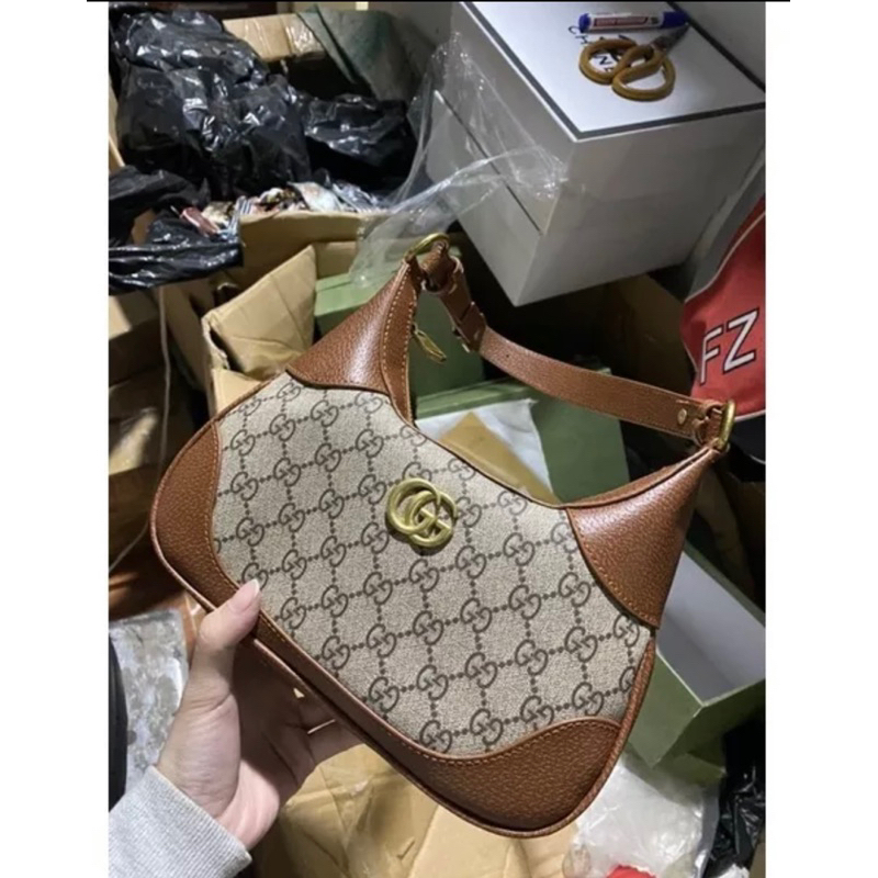 Túi Xách Nữ Đeo Kẹp Nách Khóa G  fullbox Chữ  Hót Hít Phong Cách Trẻ Trung Điệu Đà