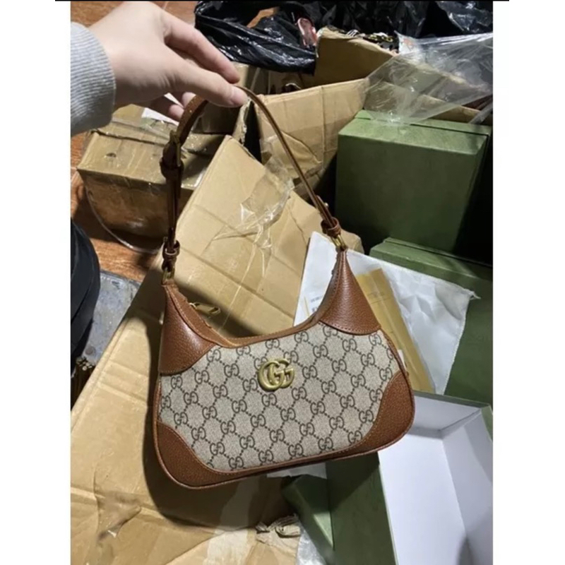 Túi Xách Nữ Đeo Kẹp Nách Khóa G  fullbox Chữ  Hót Hít Phong Cách Trẻ Trung Điệu Đà