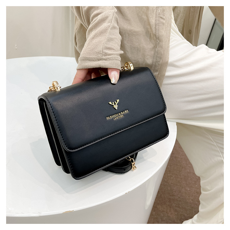 Túi xách nữ dáng hộp, chất liệu da cao cấp, 2 màu trắng/đen cực sang chảnh TN01 | BigBuy360 - bigbuy360.vn