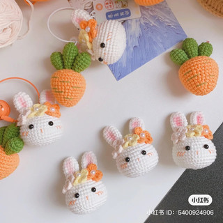 Móc khoá Len Thỏ Cà rốt Handmade