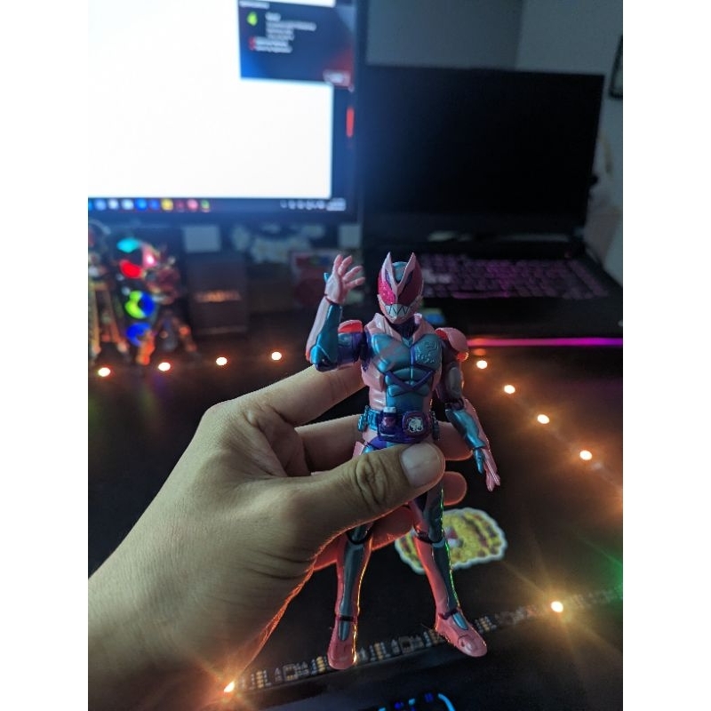 Mô hình Shf revi revice