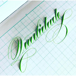 Quản chấm mực viết Calligraphy