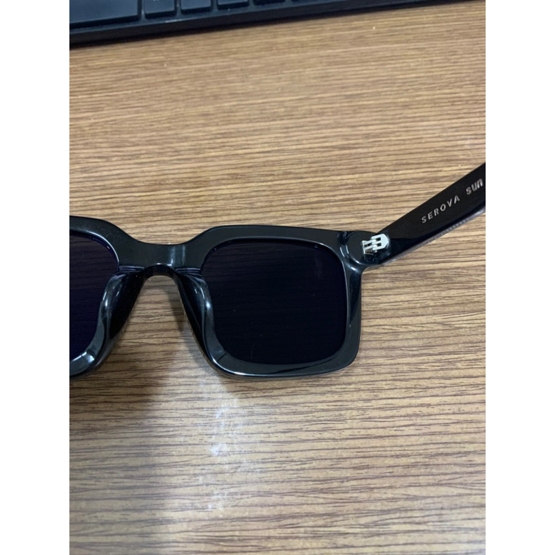 Kính mát hàng si tuyển