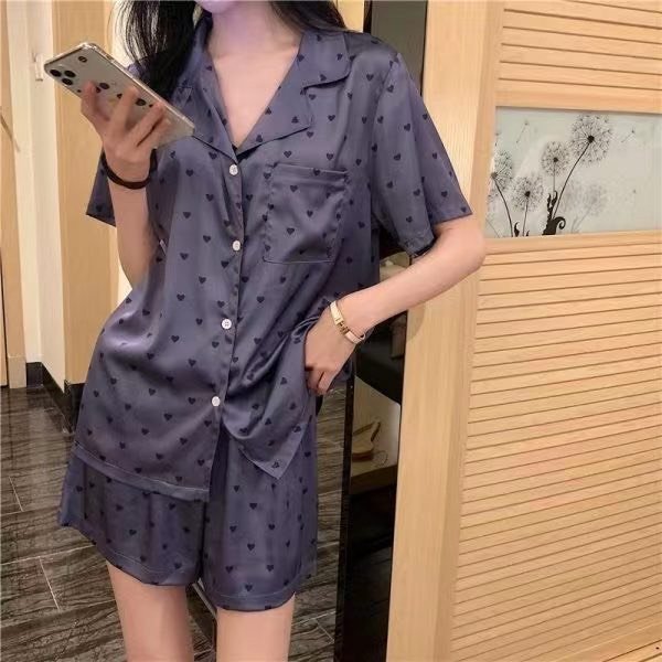 Bộ Ngủ Mặc Nhà Pijama Lụa  Cộc Tay, Họa Tiết Tim Than, Nữ Tính Phong Cách Hàn Quốc  2023