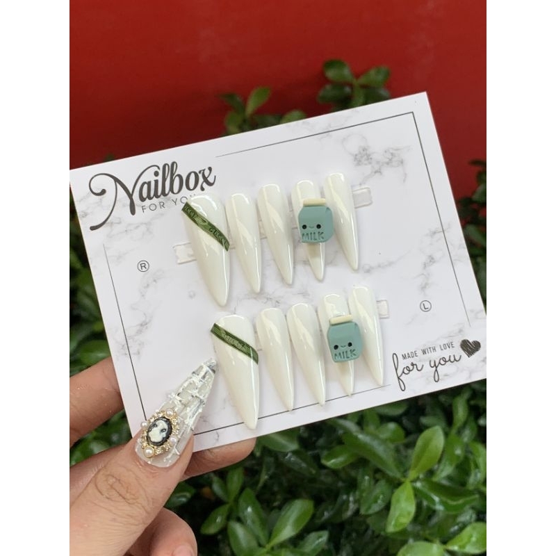 Nailbox thiết kế trắng sữa charm milk 🍼