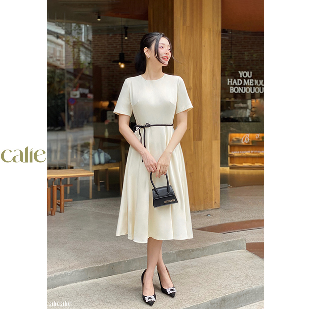 Váy midi dáng A cổ tròn buộc nơ eo CALIE VM129