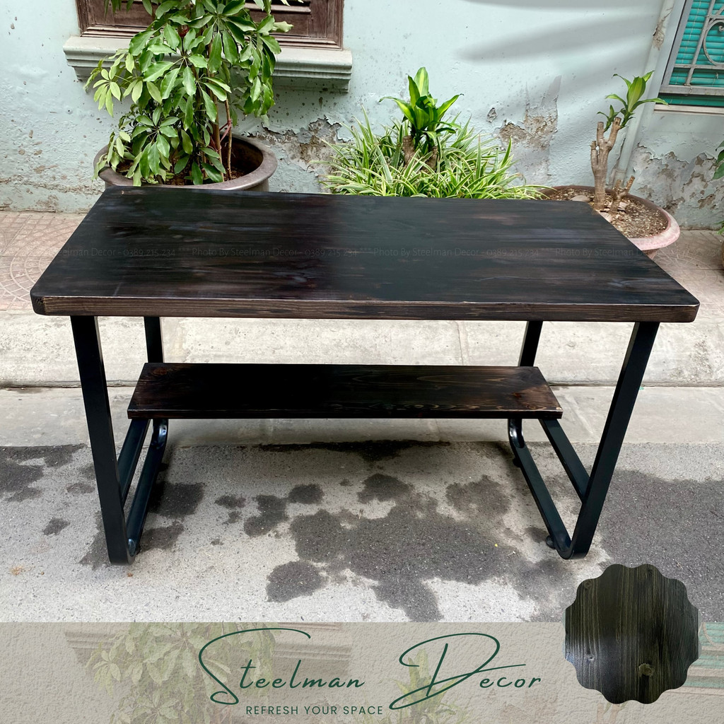 Bàn Làm Việc Gỗ Tự Nhiên Chân Sắt Uốn Cong Sơn Tĩnh Điện RUSTIC 4.0 - Steelman Decor - Ngăn Để Đồ Bổ Trợ