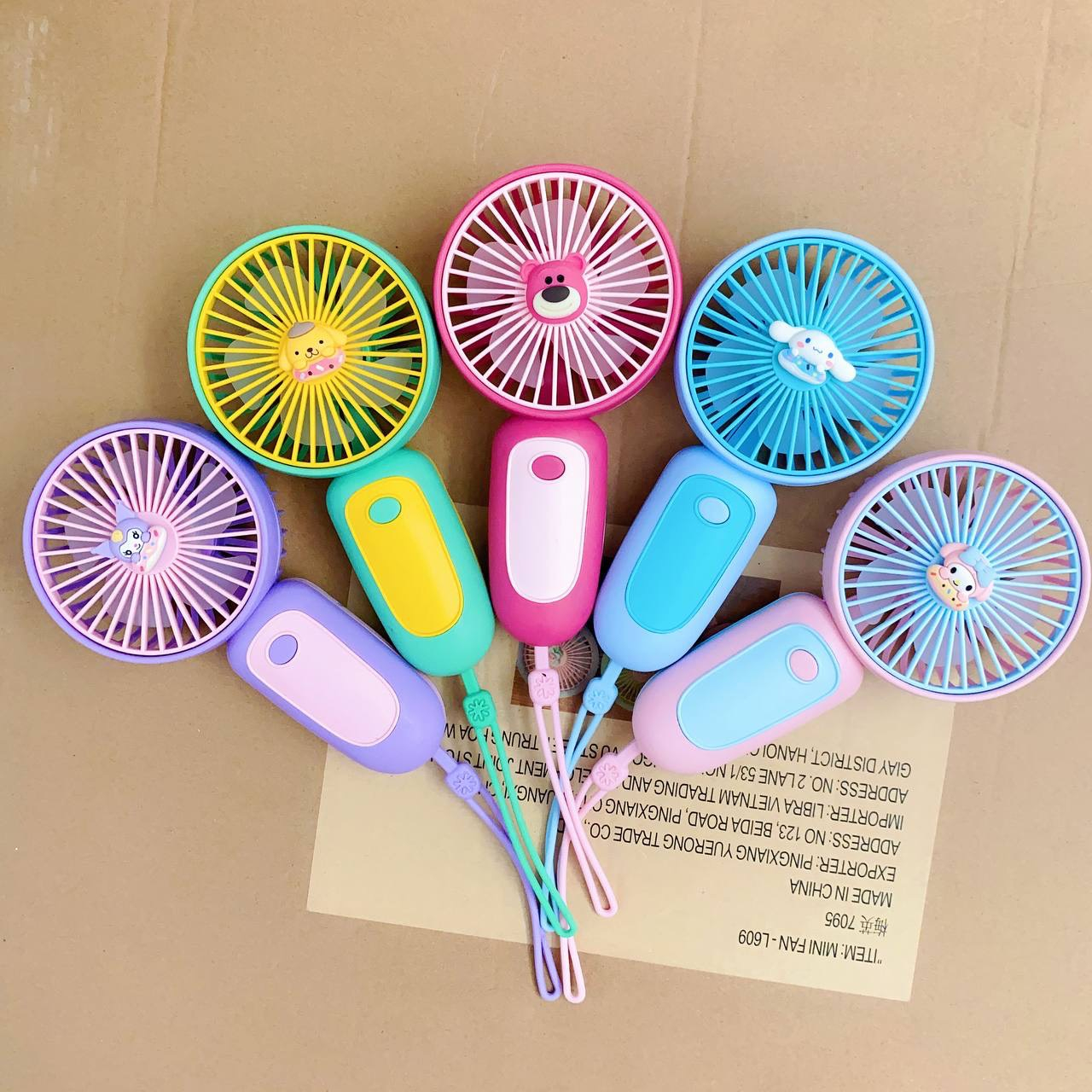 Quạt cầm tay mini sạc điện - quạt mini cầm tay - quạt tích điện mini sạc USB Handheld Fan nhỏ gọn, tiện lợi