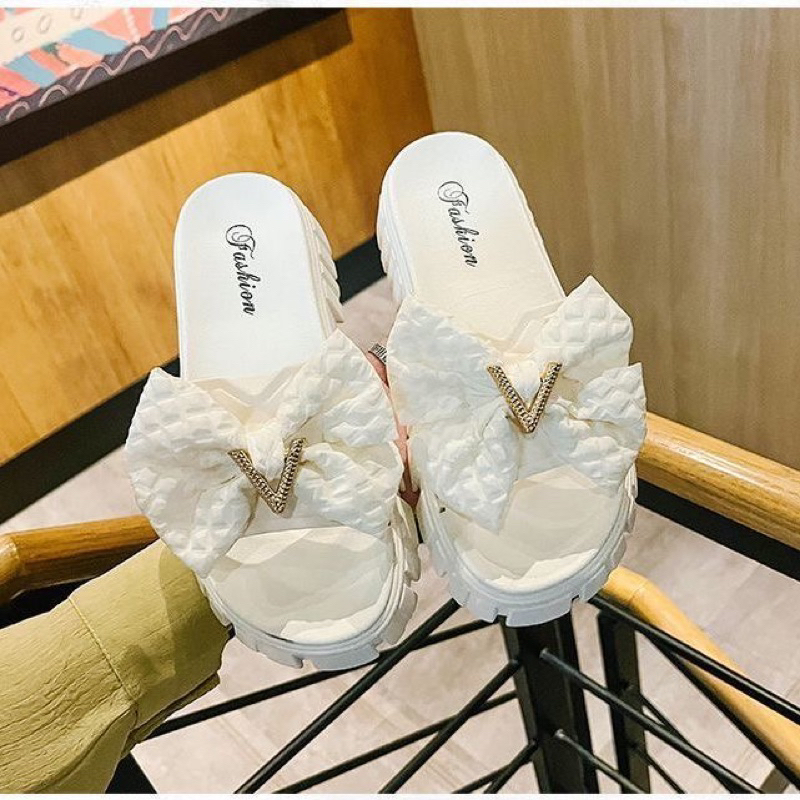 Dép quai ngang Nơ V nữ