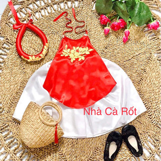Set yếm đào lụa màu đỏ kèm mấn cho bé