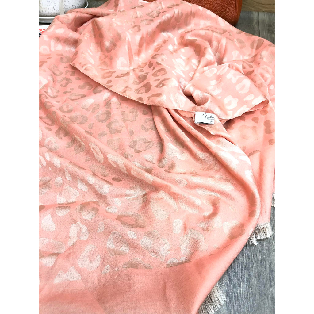 Khăn dài nữ, đã qua sử dụng