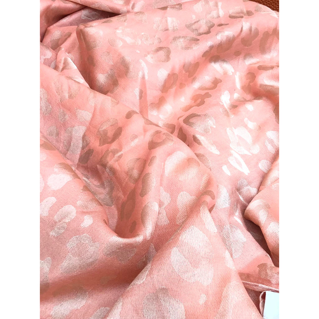 Khăn dài nữ, đã qua sử dụng