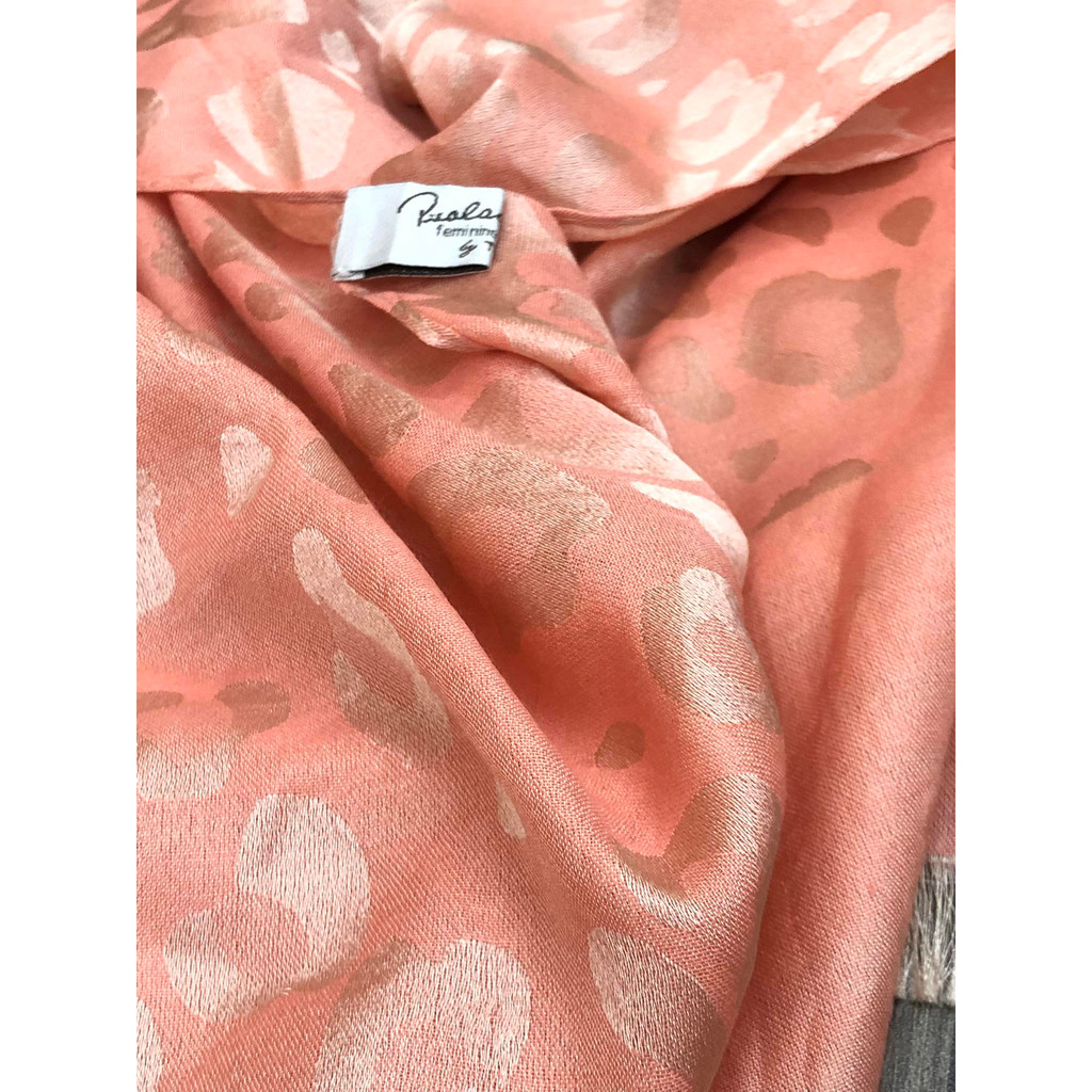 Khăn dài nữ, đã qua sử dụng