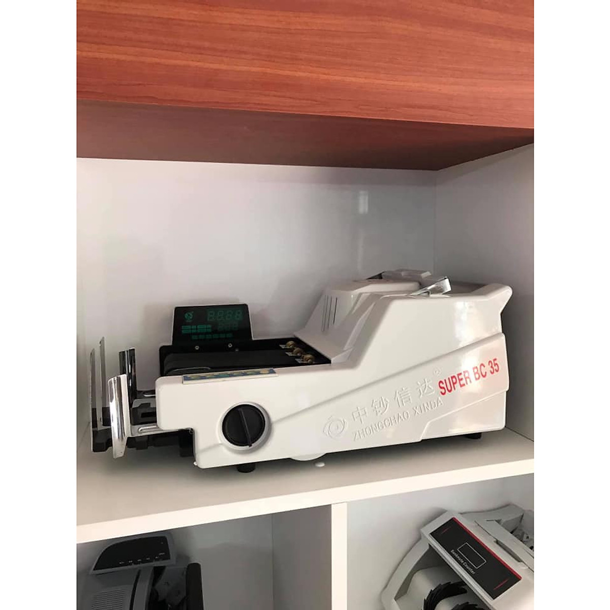 Máy đếm tiền xinda super bc 35F, chế độ kiểm giả,phân loại tiền chính xác, phần mềm cập nhật mới 2023