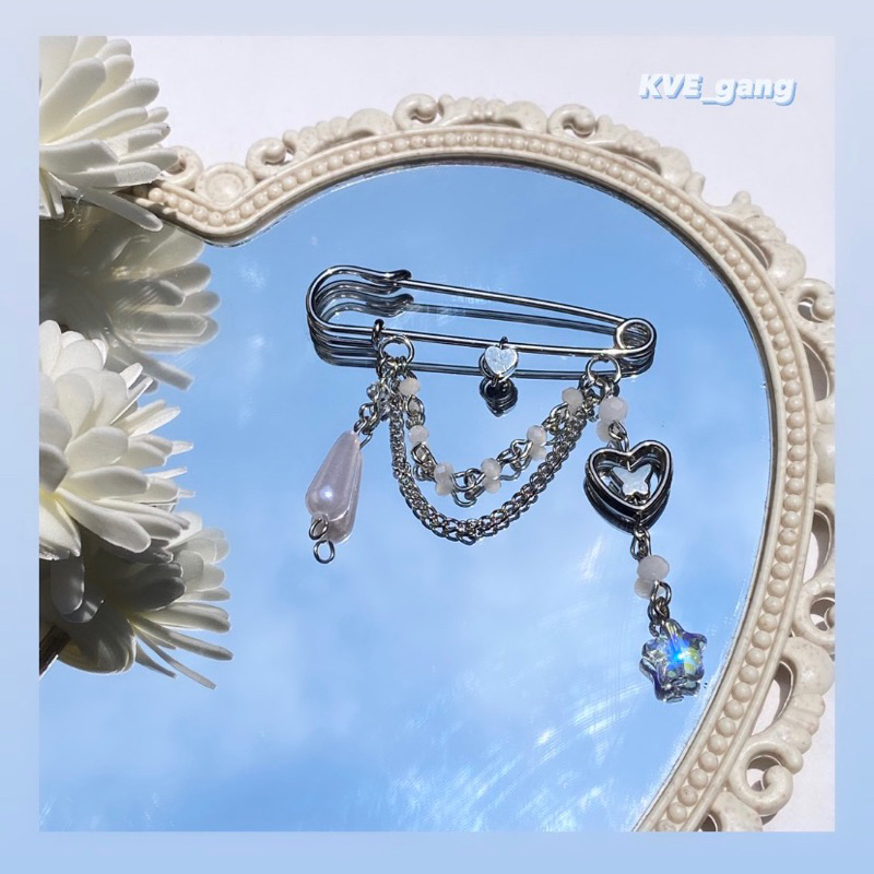 Brooch pin/ pin keychains trâm, ghim, móc gài áo, quần phong cách Y2k 🧷🧚‍♀️ ˚ ༘♡ 𓂃⊹🎀